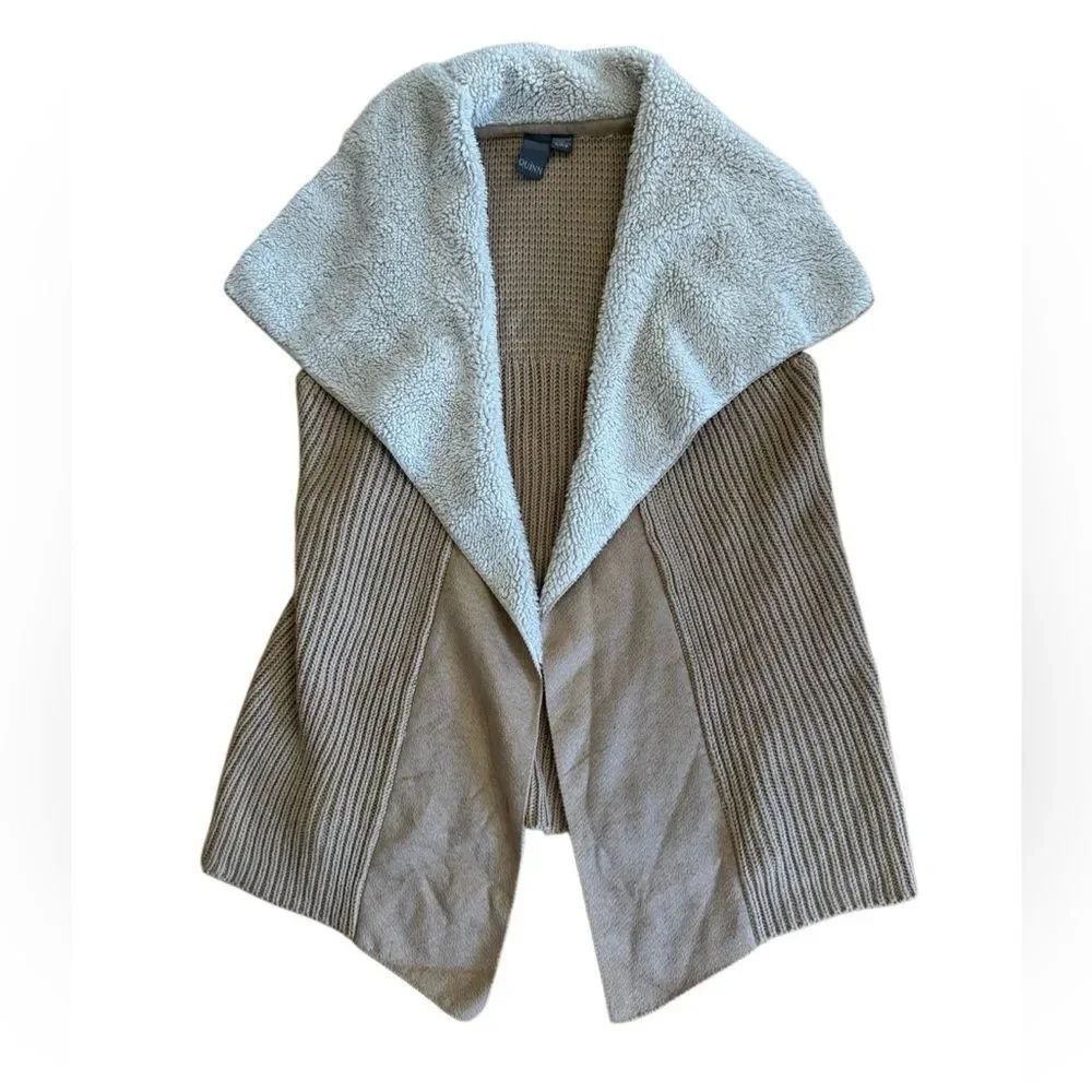 Quinn Women's Sherpa Knit Vest in Tan/ Cream Size Small